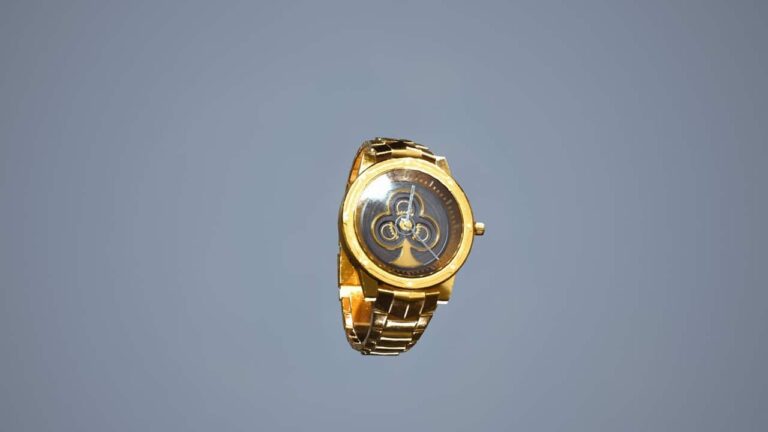 Fans adore this gold watch from The Finals that tells the actual time