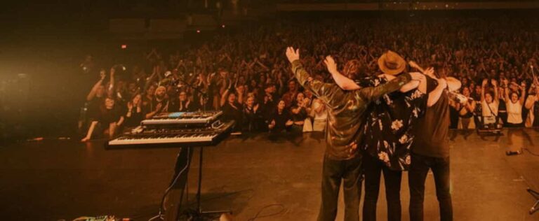 Fin de tournée triomphale au Québec pour Half Moon Run: «On se sentait comme dans un tour d’honneur»