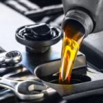 Streamlining Maintenance: 7 Reasons to Buy Engine Oil Online