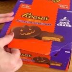 ‘FALSE & DECEPTIVE:’ Woman sues Hershey over holiday-themed chocolate