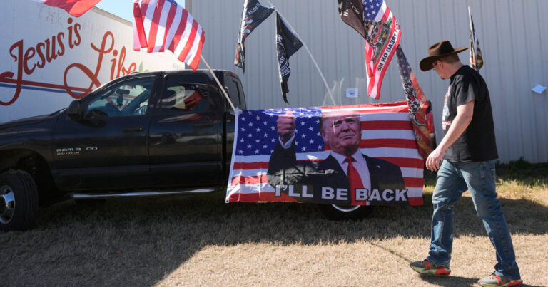 Convoy rally on Texas-Mexico border attracts Trump fans who decry illegal immigration