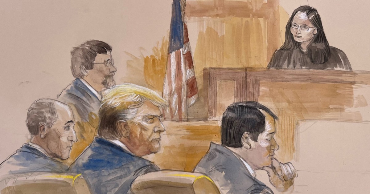 Trump lawyers argue Judge Cannon should dismiss classified documents case