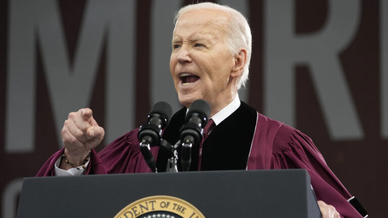 Biden’s Morehouse speech met with little protest but also little enthusiasm : NPR