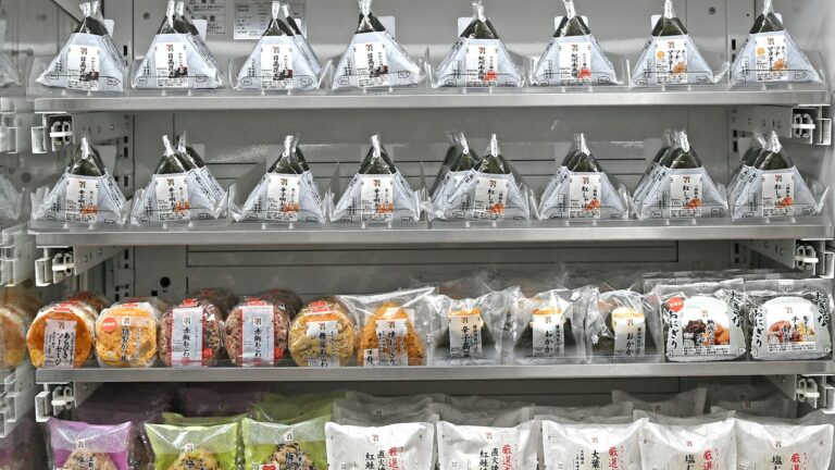 7-11 plans to bring Japanese food items to the United States