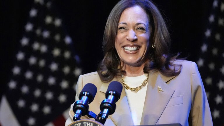 Harris calls herself an underdog with momentum during a fundraiser speech : NPR