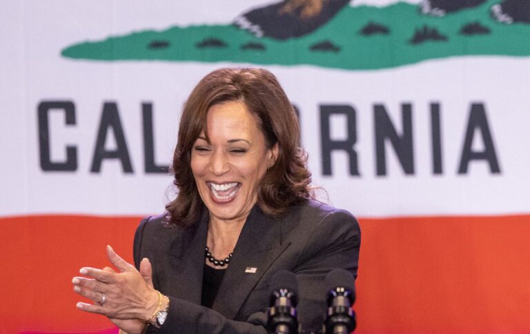 Kamala Harris Is Bringing Blue-State Politics to the Campaign Trail