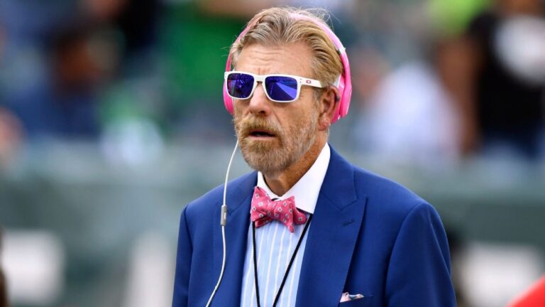 Phillies radio host Howard Eskin suspended after ‘unwelcome kiss’