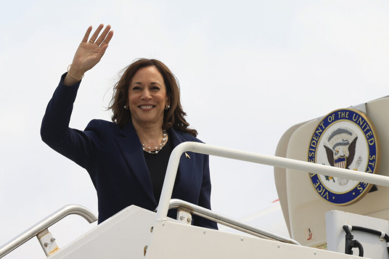 With no serious challengers, Harris is set to become the Democratic nominee