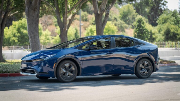 2024 Toyota Prius Prime SE: Long Live the Hybrid King