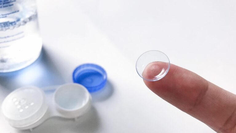 Best Places to Buy Contact Lenses Online for 2024